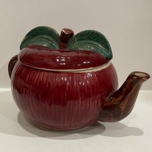 Charming Apple Red and Green Ceramic Teapot